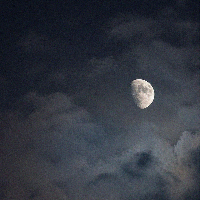 Moon cover